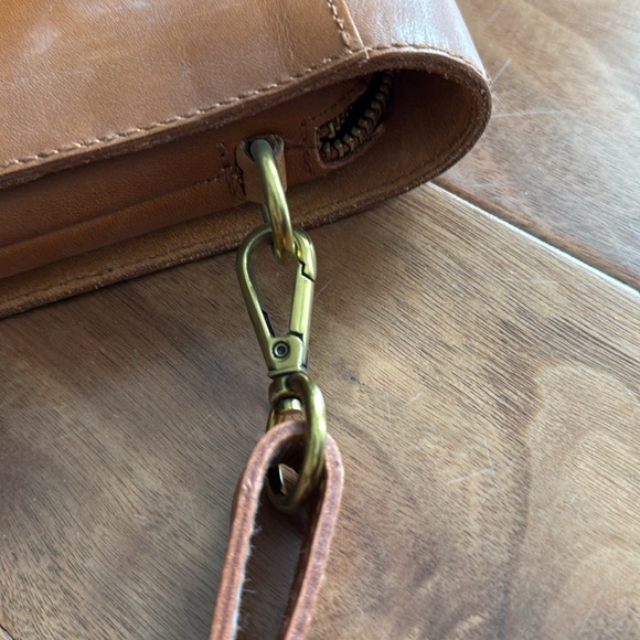 Madewell Dark Toffee The Flap Convertible Crossbody Bag - Picture 6 of 9